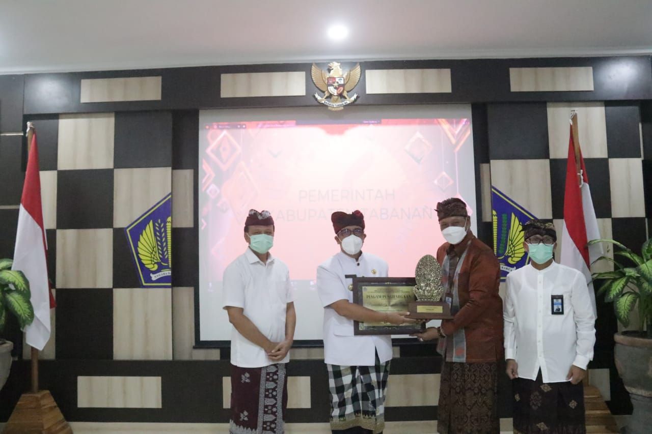 podiumnews.com-Tabanan Jadi Pemda Terbaik Pengelolaan DAK Fisik, Dana Desa dan KUR-Umi 2021